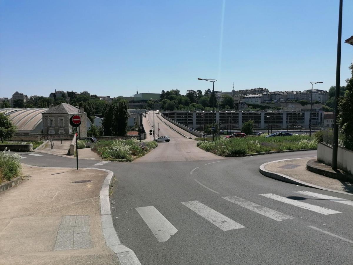 Proche Gare Et Centre-Ville De Poitiers Emplacement Ideal Bagian luar foto